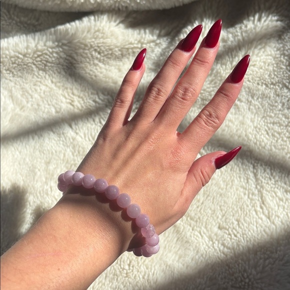 Kunzite Crystal Bracelet – 8mm Beads | 7.5” | Healing Energy | Soft Purple Glow - Picture 2 of 5